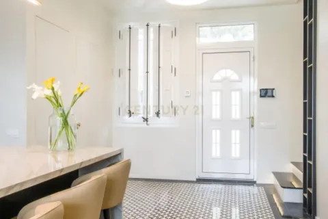 Сasa de 4 dormitorios en venta en Barcelona, Cataluña, Spain № 6978 - foto 20