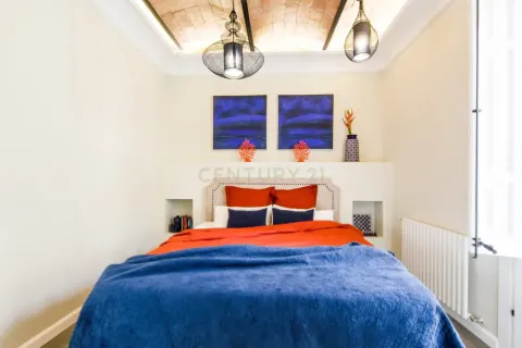 Сasa de 4 dormitorios en venta en Barcelona, Cataluña, Spain № 6978 - foto 17