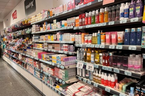 Tienda al por menor de 247 m² en venta en Barcelona, Cataluña, Spain № 3714 - foto 2