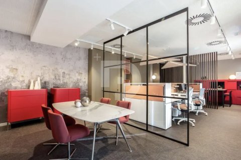 Oficina de 800 m² en venta en Horta-Guinardó, Barcelona, Cataluña, Spain № 3711 - foto 2