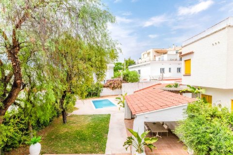Villa de 4 dormitorios en venta en Sitges, Barcelona, Cataluña, Spain № 3716 - foto 29