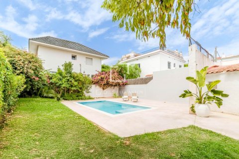Villa de 4 dormitorios en venta en Sitges, Barcelona, Cataluña, Spain № 3716 - foto 2