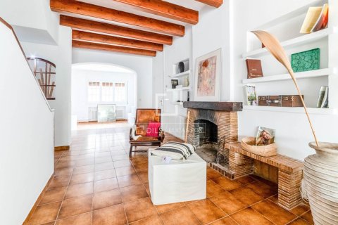 Villa de 4 dormitorios en venta en Sitges, Barcelona, Cataluña, Spain № 3716 - foto 7