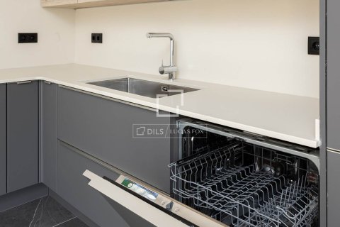 Купить квартиру в Барселона, Испания с 3 спальни, 156м², № 4155 - фото 8
