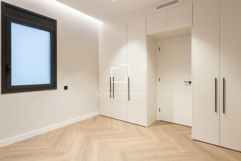 Купить квартиру в Барселона, Испания с 3 спальни, 156м², № 4155 - фото 17
