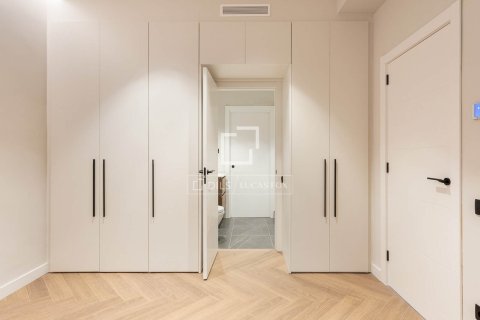 Купить квартиру в Барселона, Испания с 3 спальни, 156м², № 4155 - фото 18