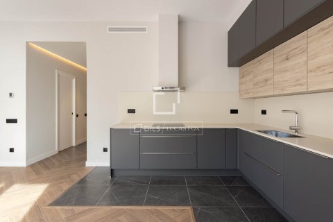 Купить квартиру в Барселона, Испания с 3 спальни, 156м², № 4155 - фото 9