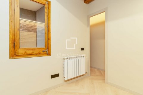 Купить квартиру в Барселона, Испания с 3 спальни, 67м², № 8580 - фото 15