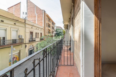 Купить квартиру в Барселона, Испания с 3 спальни, 67м², № 8580 - фото 5