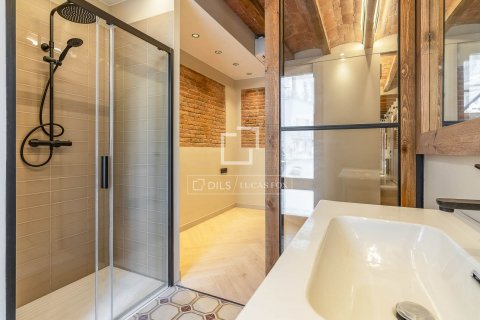 Купить квартиру в Барселона, Испания с 3 спальни, 67м², № 8580 - фото 20