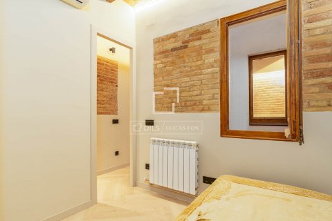 Купить квартиру в Барселона, Испания с 3 спальни, 67м², № 8580 - фото 11