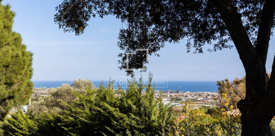 land plot for sale in Cabrils, Barcelona, Catalonia, Spain № 8584