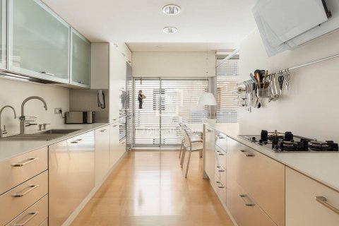 Villa de 5 dormitorios en venta en Barcelona, Cataluña, Spain № 8586 - foto 20