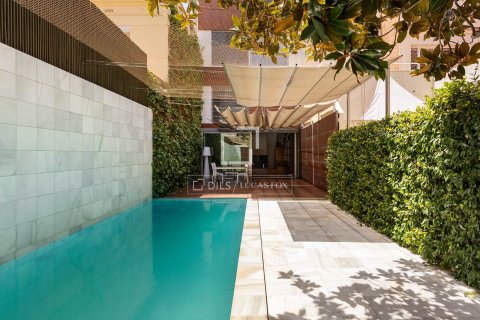 Villa de 5 dormitorios en venta en Barcelona, Cataluña, Spain № 8586 - foto 4