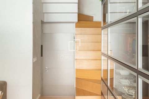 Villa de 5 dormitorios en venta en Barcelona, Cataluña, Spain № 8586 - foto 14