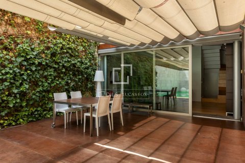 Villa de 5 dormitorios en venta en Barcelona, Cataluña, Spain № 8586 - foto 6