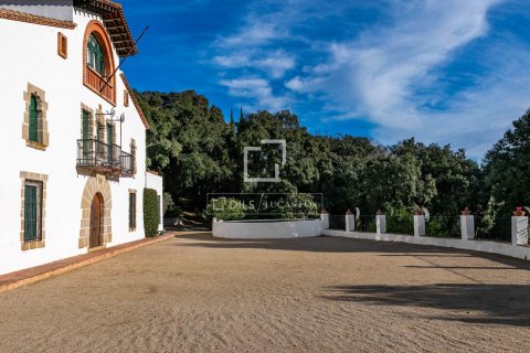 10 bedrooms finca for sale in Argentona, Barcelona, Catalonia, Spain № 8582 - photo 3