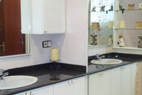 5 bedrooms house for sale in Polinya, Barcelona, Catalonia, Spain № 8473 - photo 10