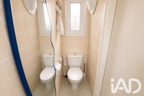 Casa adosada de 3 dormitorios en venta en Lloret de Mar, Gerona, Cataluña, Spain № 8468 - foto 19