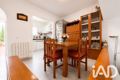 Casa adosada de 3 dormitorios en venta en Lloret de Mar, Gerona, Cataluña, Spain № 8468 - foto 14