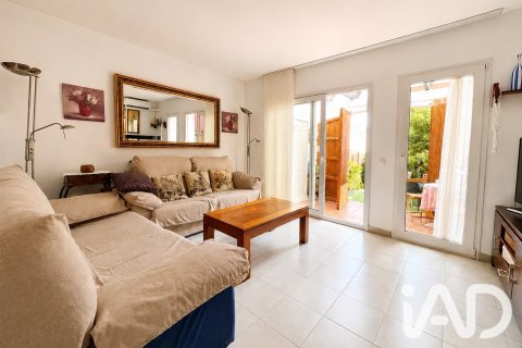 Casa adosada de 3 dormitorios en venta en Lloret de Mar, Gerona, Cataluña, Spain № 8468 - foto 8