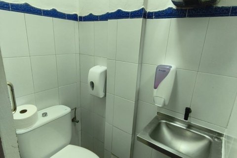 Propiedad comercial de 161 m² en venta en El Vendrell, Tarragona, Cataluña, Spain № 8472 - foto 19