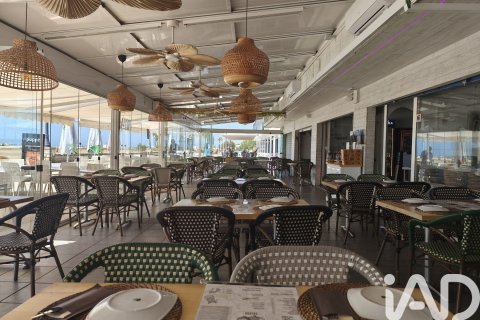 Propiedad comercial de 161 m² en venta en El Vendrell, Tarragona, Cataluña, Spain № 8472 - foto 25