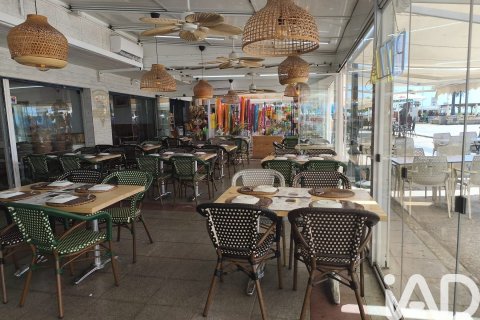 Propiedad comercial de 161 m² en venta en El Vendrell, Tarragona, Cataluña, Spain № 8472 - foto 29