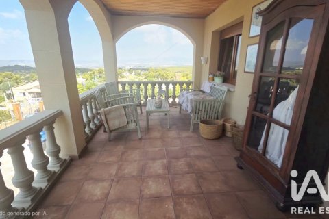 Сasa de 3 dormitorios en venta en Castellet i la Gornal, Barcelona, Cataluña, Spain № 8470 - foto 19