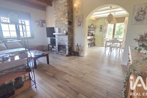 Сasa de 3 dormitorios en venta en Castellet i la Gornal, Barcelona, Cataluña, Spain № 8470