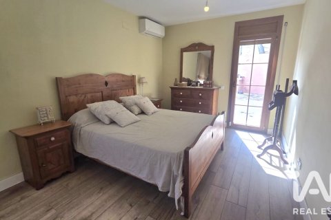 Сasa de 3 dormitorios en venta en Castellet i la Gornal, Barcelona, Cataluña, Spain № 8470 - foto 15