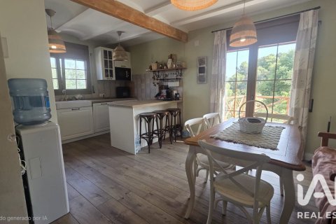 Сasa de 3 dormitorios en venta en Castellet i la Gornal, Barcelona, Cataluña, Spain № 8470 - foto 2