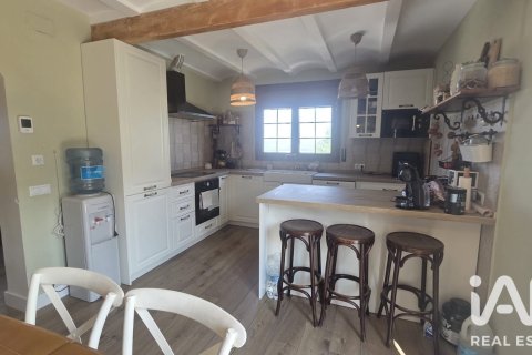 Сasa de 3 dormitorios en venta en Castellet i la Gornal, Barcelona, Cataluña, Spain № 8470 - foto 3