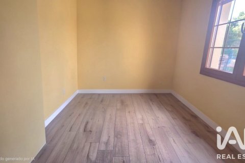 Сasa de 3 dormitorios en venta en Castellet i la Gornal, Barcelona, Cataluña, Spain № 8470 - foto 18