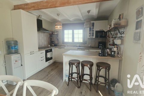 Сasa de 3 dormitorios en venta en Castellet i la Gornal, Barcelona, Cataluña, Spain № 8470 - foto 5