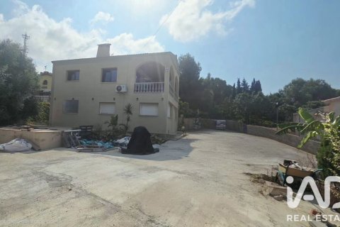 Сasa de 3 dormitorios en venta en Castellet i la Gornal, Barcelona, Cataluña, Spain № 8470 - foto 24