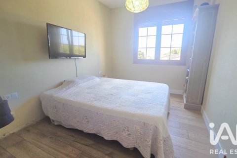 Сasa de 3 dormitorios en venta en Castellet i la Gornal, Barcelona, Cataluña, Spain № 8470 - foto 12