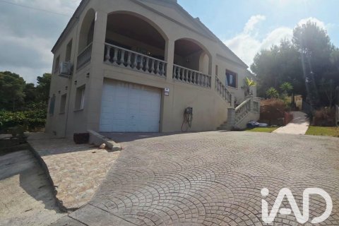 Сasa de 3 dormitorios en venta en Castellet i la Gornal, Barcelona, Cataluña, Spain № 8470 - foto 22