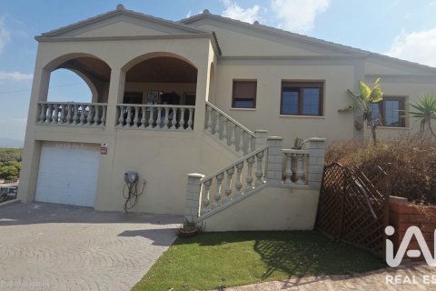 Сasa de 3 dormitorios en venta en Castellet i la Gornal, Barcelona, Cataluña, Spain № 8470 - foto 21