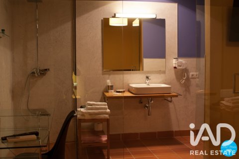 Castillos de 8 dormitorios en venta en Tortosa, Tarragona, Cataluña, Spain № 8469 - foto 15