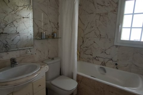 Сasa de 4 dormitorios en venta en L'Ametlla de Mar, Tarragona, Cataluña, Spain № 8471 - foto 17