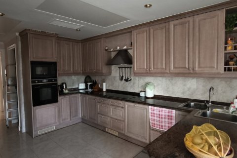 Сasa de 4 dormitorios en venta en L'Ametlla de Mar, Tarragona, Cataluña, Spain № 8471 - foto 24