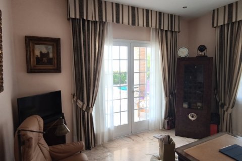 Сasa de 4 dormitorios en venta en L'Ametlla de Mar, Tarragona, Cataluña, Spain № 8471 - foto 29