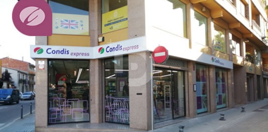 Estudio en venta en Gràcia, Barcelona, Cataluña, Spain № 5157