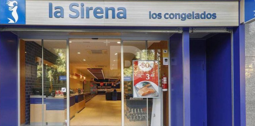 Estudio en venta en Sants-Montjuïc, Barcelona, Cataluña, Spain № 5156