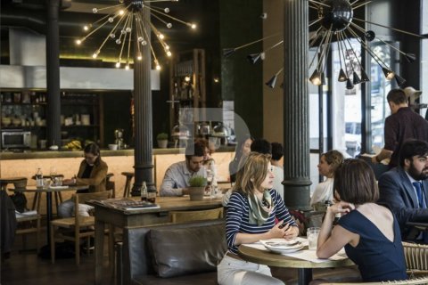 Cafetería / restaurante de 139 m² en venta en Sants-Montjuïc, Barcelona, Cataluña, Spain № 5154