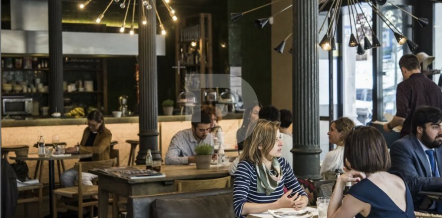 Cafetería / restaurante de 139 m² en venta en Sants-Montjuïc, Barcelona, Cataluña, Spain № 5154