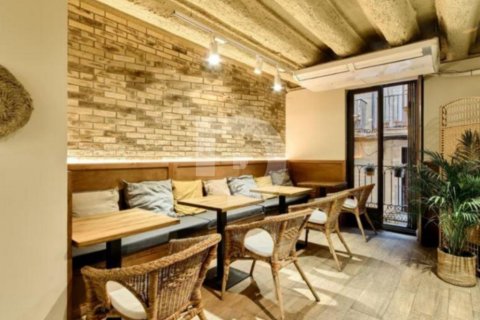 Cafetería / restaurante de 154 m² en venta en Ciudad Vieja, Barcelona, Cataluña, Spain № 5158 - foto 4