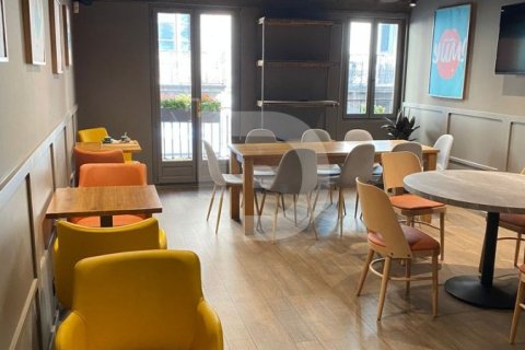 Cafetería / restaurante de 154 m² en venta en Ciudad Vieja, Barcelona, Cataluña, Spain № 5158 - foto 13