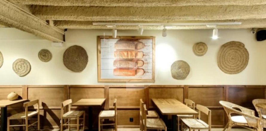 Cafetería / restaurante de 154 m² en venta en Ciudad Vieja, Barcelona, Cataluña, Spain № 5158